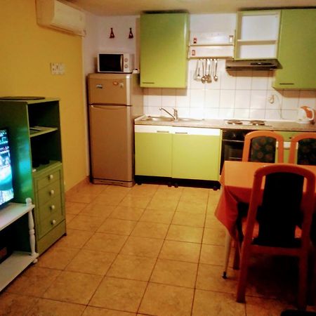 Leo Apartment Makarska Exterior photo